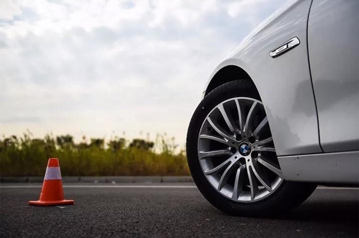 v2-356d65b43fc70acf463115c455c94971_1440w.jpg?source=172ae18b