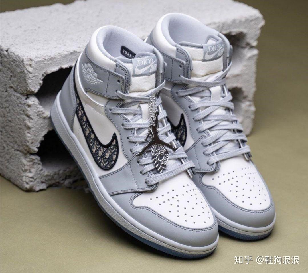 最近很火的aj迪奥联名长什么样