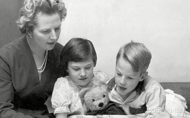 英国女首相之痛:置身权力顶端,获得美满婚姻,却偏偏养了废儿子