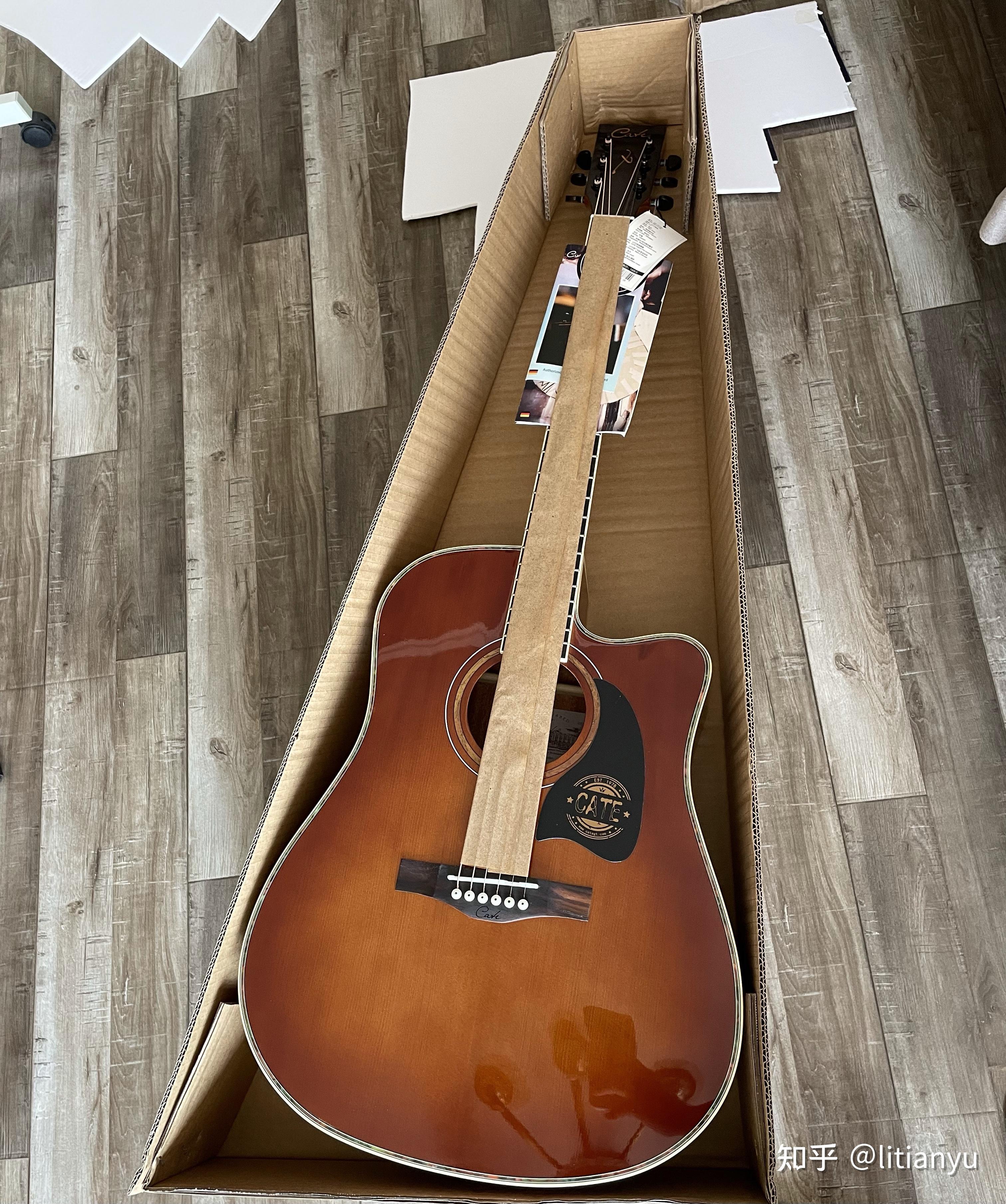 一个没钱的吉他爱好者聊聊他见过的二十多把千元吉他