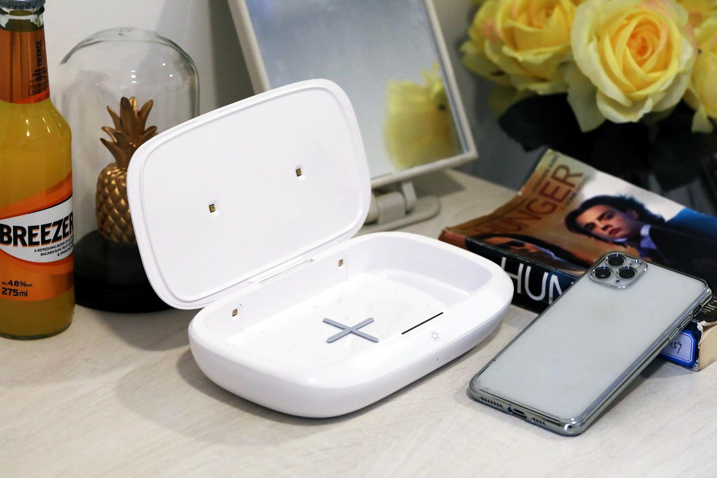 手机也要常消毒,耐尔金紫外杀菌无线充电盒体验