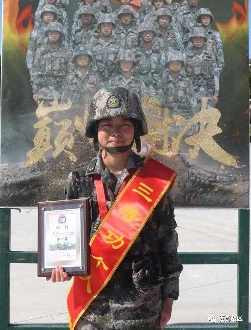 列兵提前晋衔、新兵昂首入营,年轻的姑娘们好样的! - 知乎