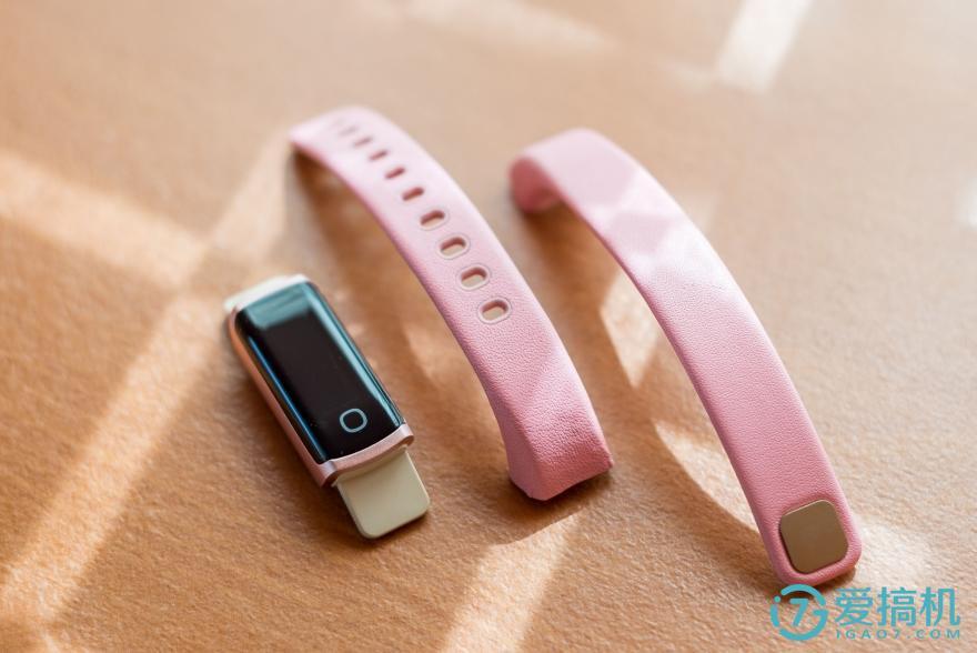 诚意之作乐心ziva智能手环