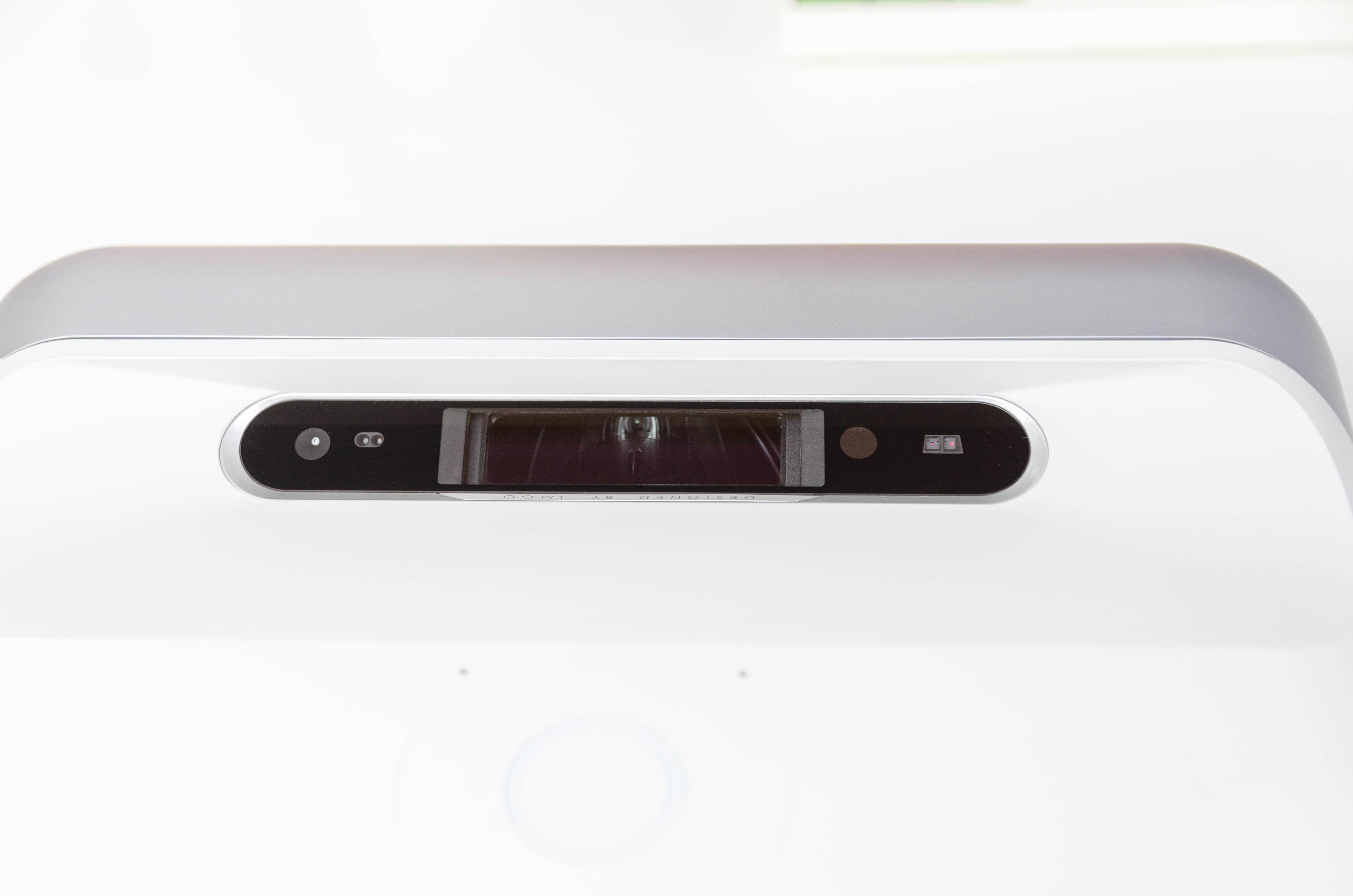 小空间投出大画面坚果智慧墙o1超近距投影体验