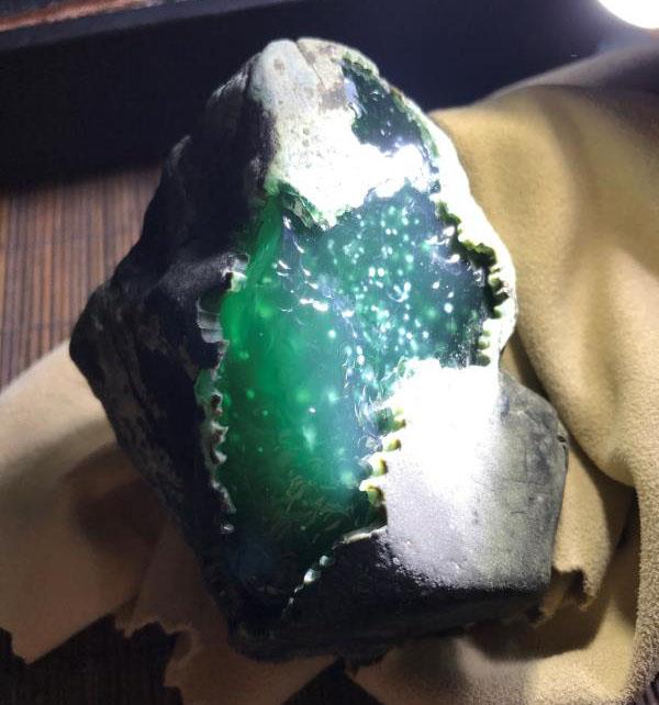 伟德国际揭开劳斯铂润的神秘面纱：对话高端珠宝界的隐形巨擘