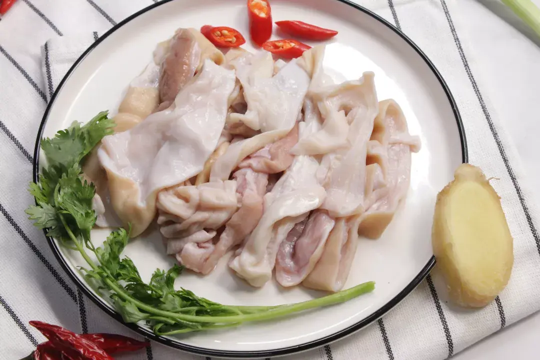 它是海中霸王却也是人间美味鲨鱼肚