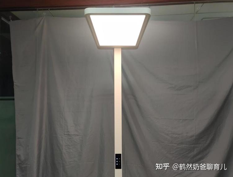 霍尼韦尔护眼灯值得买吗？实测揭秘书客、柏曼等三大护眼大路灯 - 知乎