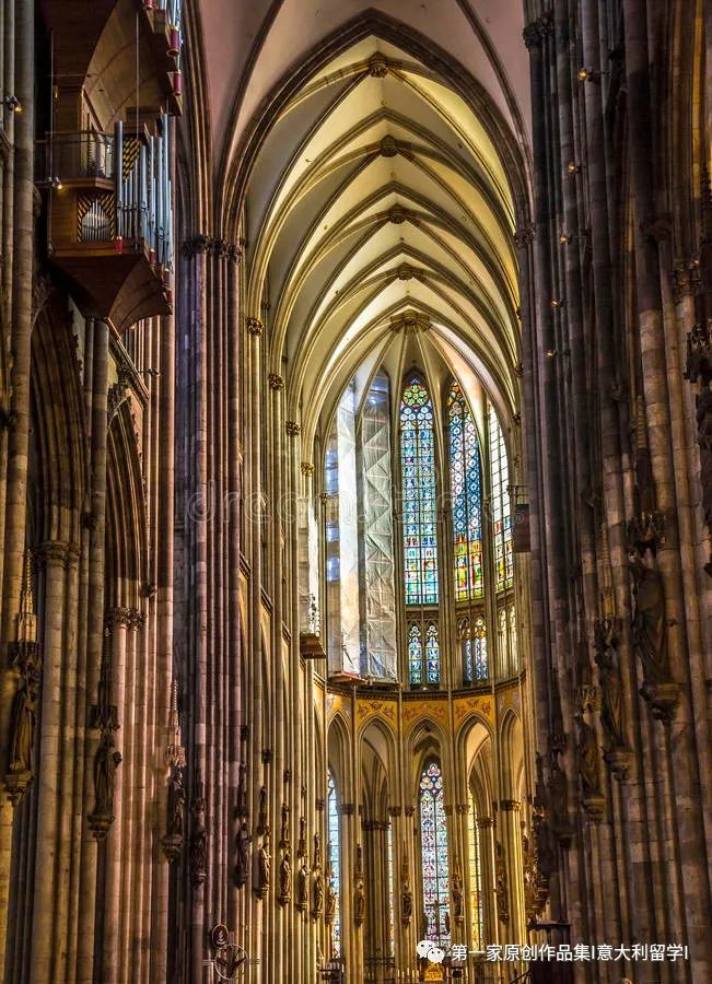 哥特式建筑代表