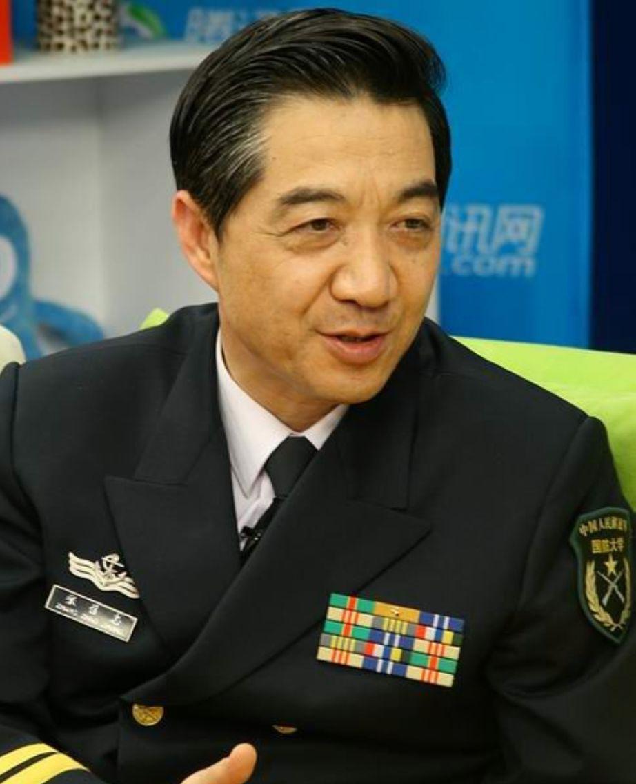 网友戏称他是战忽局(战略忽悠局)局长,叫他局座.