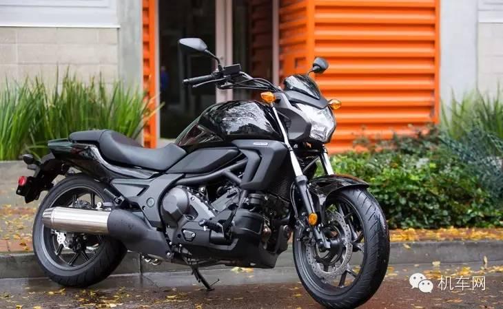 238,000vfr1200f注:大陆地区只有黑色可选价格:218,000st1300价格