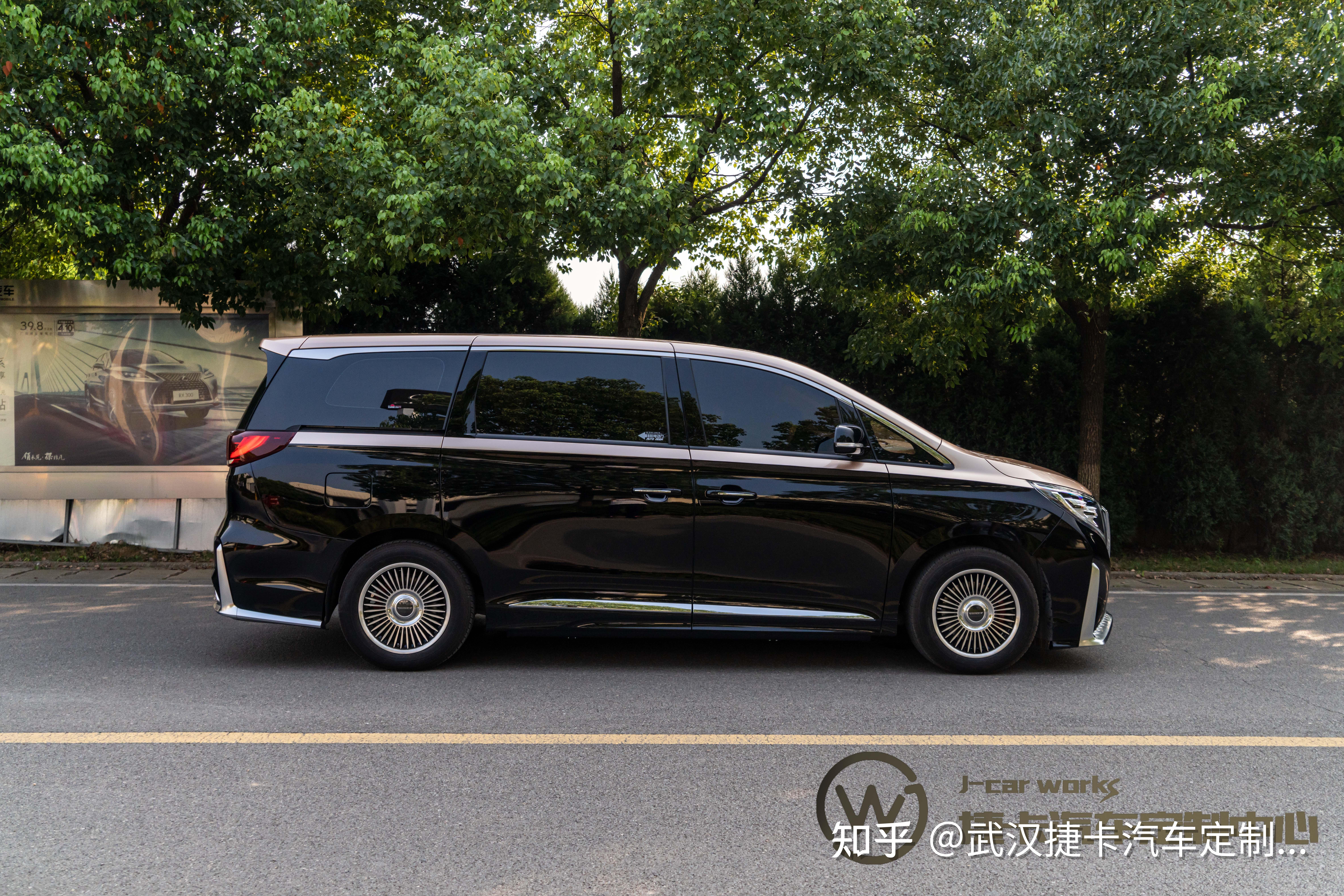 传祺m8改色黑金外观定制款内饰