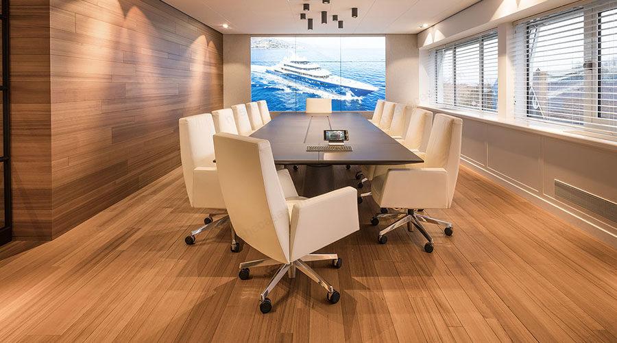 个性线条比例无可挑剔的poltronafrau会议桌