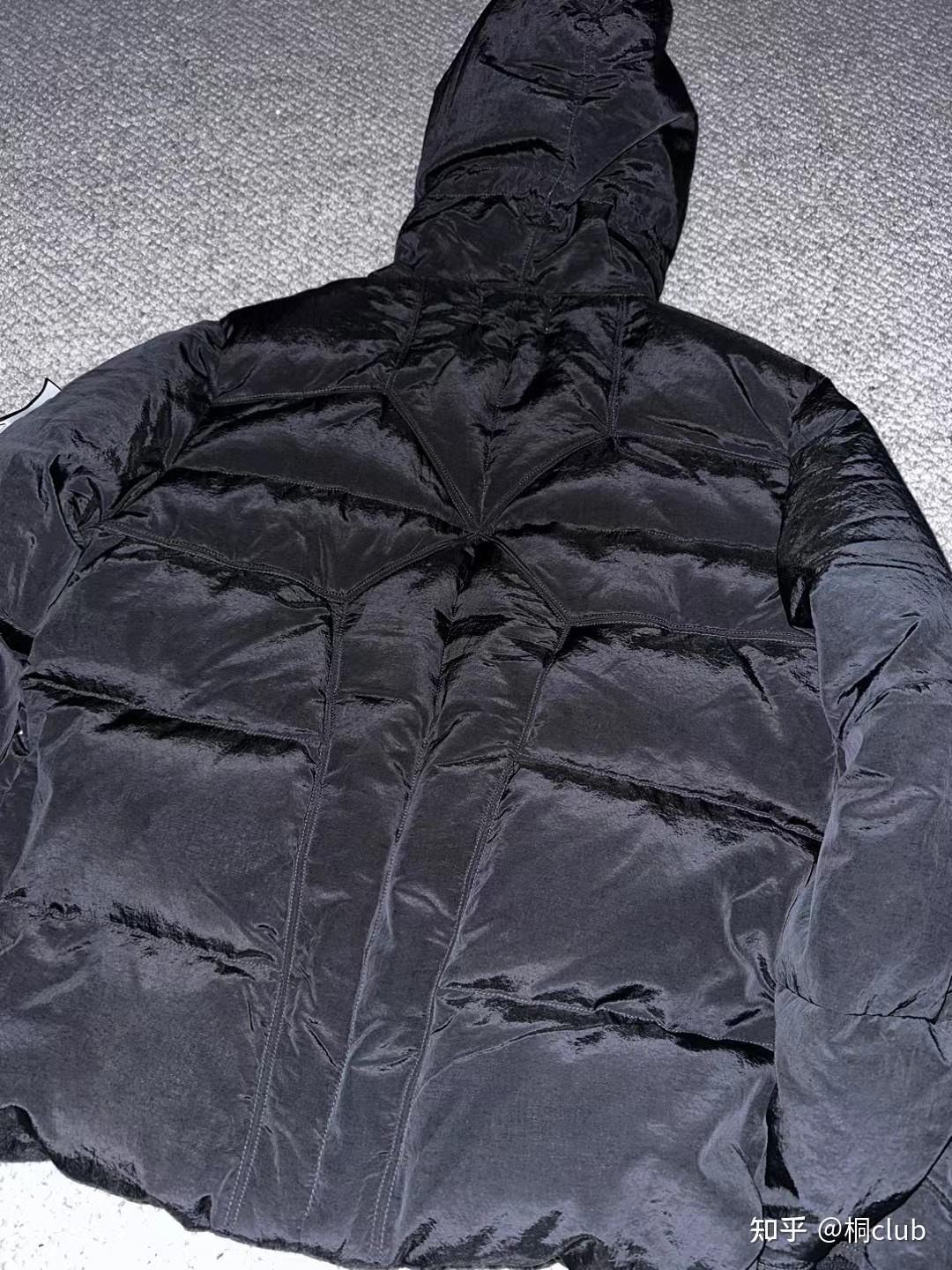 桐石头岛22fw金属尼龙羽绒服—做工细节解析 - 知乎