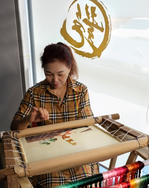 李艳(中国工艺美术大师)