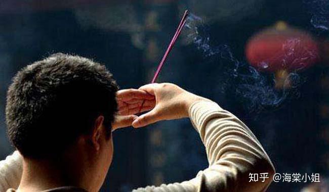 怎么上香和拜佛才是正确的 v2-36d079a1a1616a7e798bab7d71f750ca_r.jpg