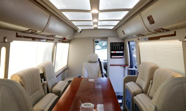 程力汽车集团高端通讯指挥车为特警作业提供坚强保障