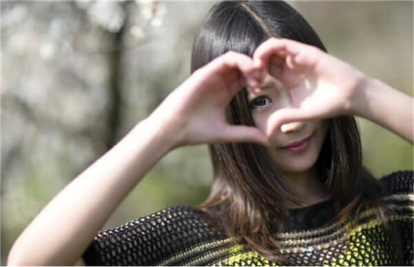 怎么做才能让女朋友感动 v2-36f25a6549ee016ac6dbf4e8e62de6de_1440w.jpg?source=172ae18b