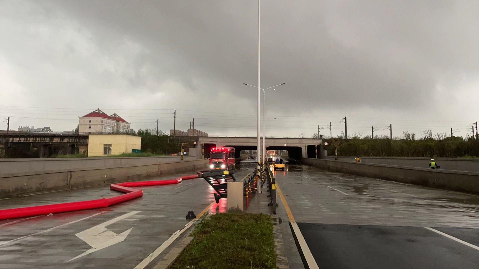 南昌市区内涝中国安能二局南昌救援基地紧急出动处置险情