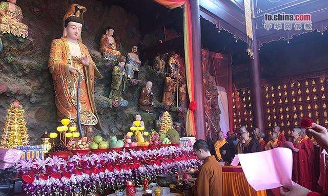 佛光普照浙江宁波二灵寺观音殿开光法会现场示现殊胜景象