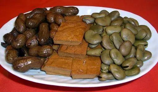 孔乙己:茴香豆的"茴"字有几种写法?