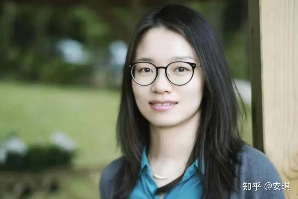数学天才王虹教授16岁旧照曝光!学生头配校服,眼神里全是灵气! - 知乎