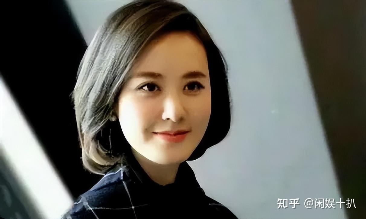 秦方:从重庆走出的央视著名主持人,在央视实现了最初的梦想 - 知乎