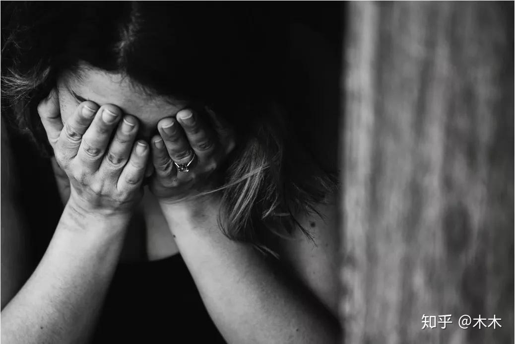 连续两夜,先孕后婚,解梦中的生命转折与心理镜像 连续两夜,先孕后婚,解梦中的生命转折与心理镜像