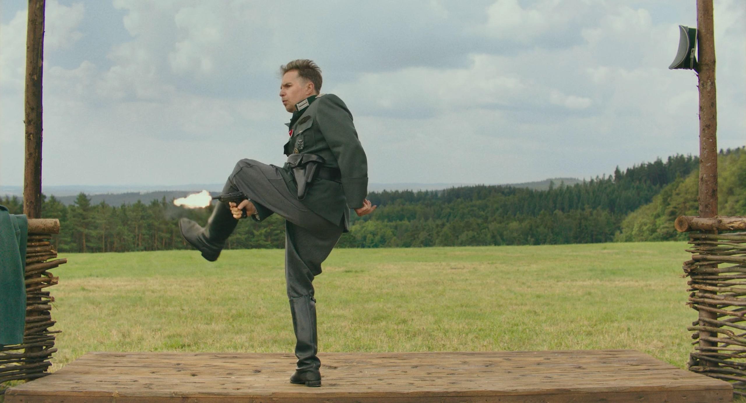 《乔乔的异想世界》:k上尉心中的世界会是什么样子? - 知乎