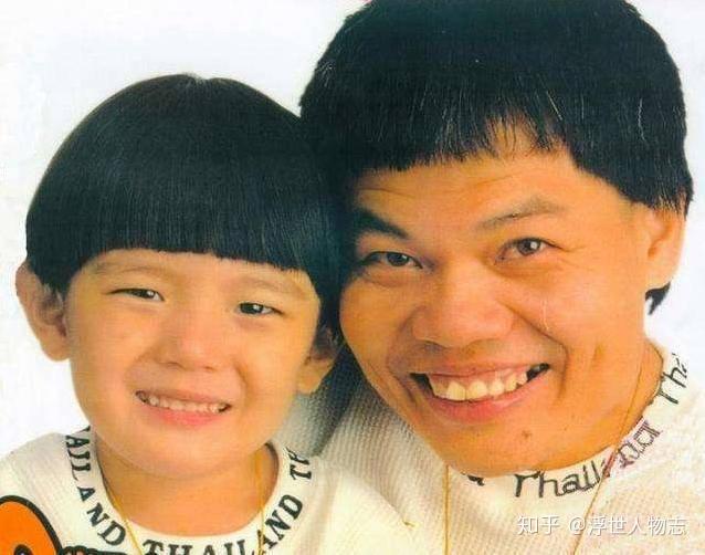 被妻子败光家产险些自杀的零分颜值“八两金”竟生出满分儿子? - 知乎
