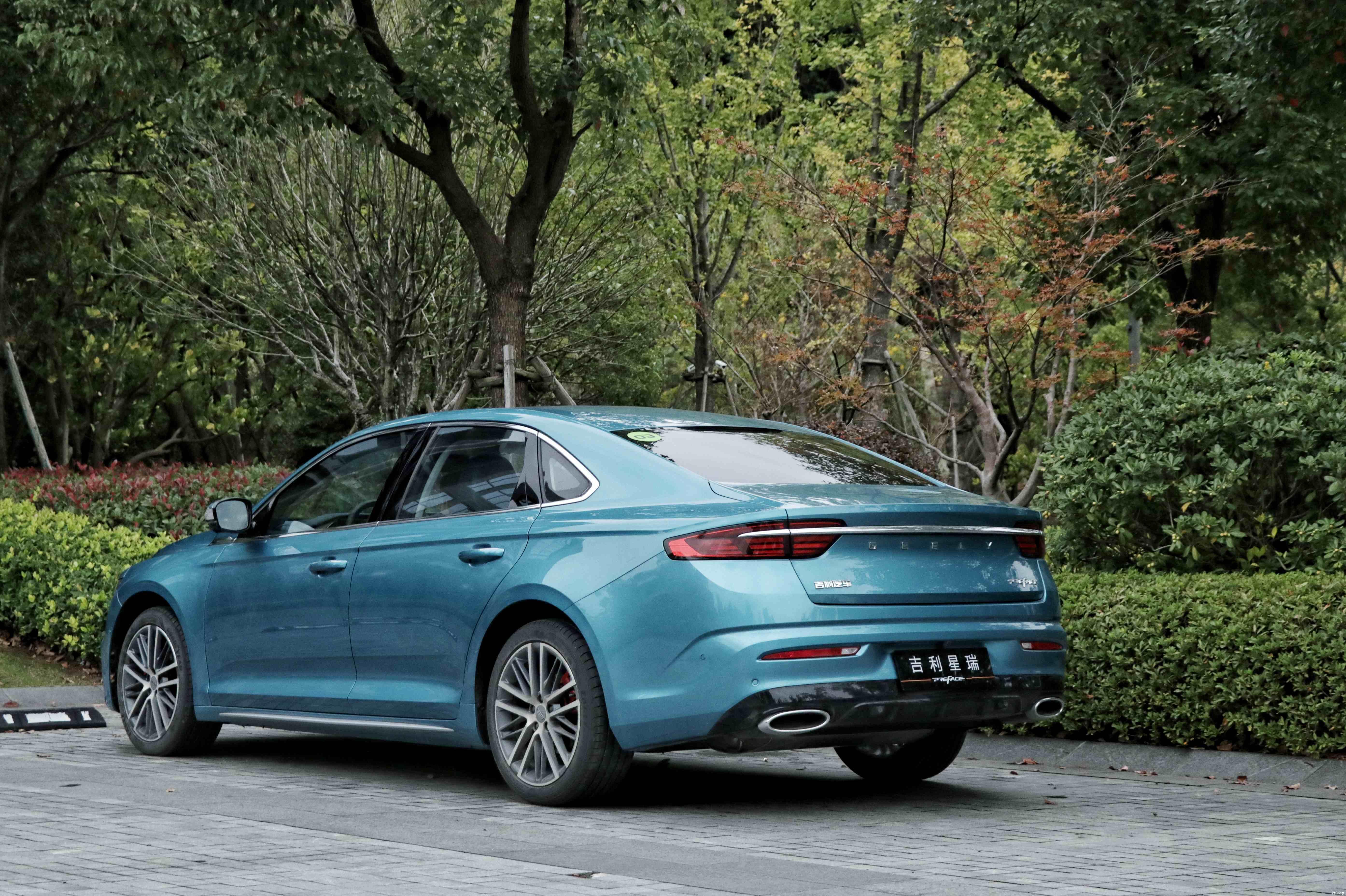 来到内饰部分,全新星瑞采用"时空变奏"设计理念,在内