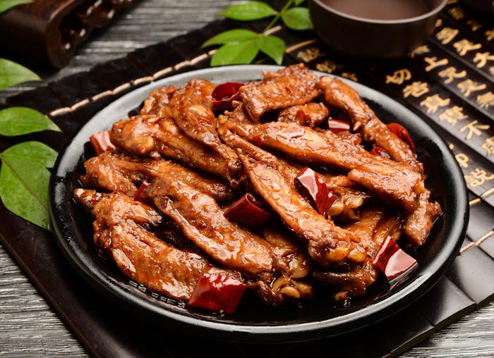 辣盐帮麻辣鸡翅尖光看到就已经流口水了