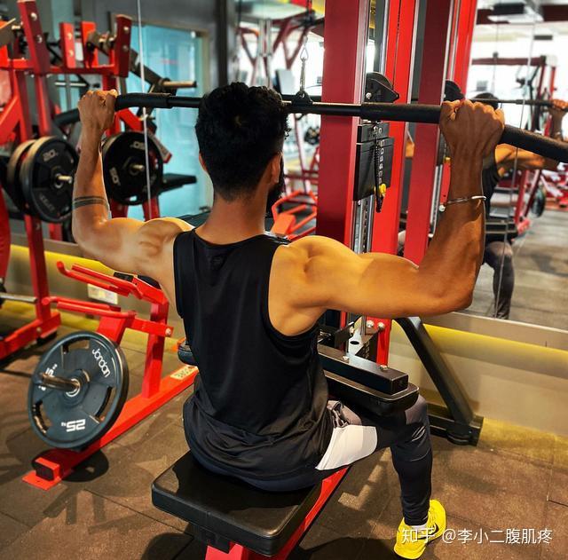 辟谣高位下拉宽握和窄握对训练背阔肌没区别