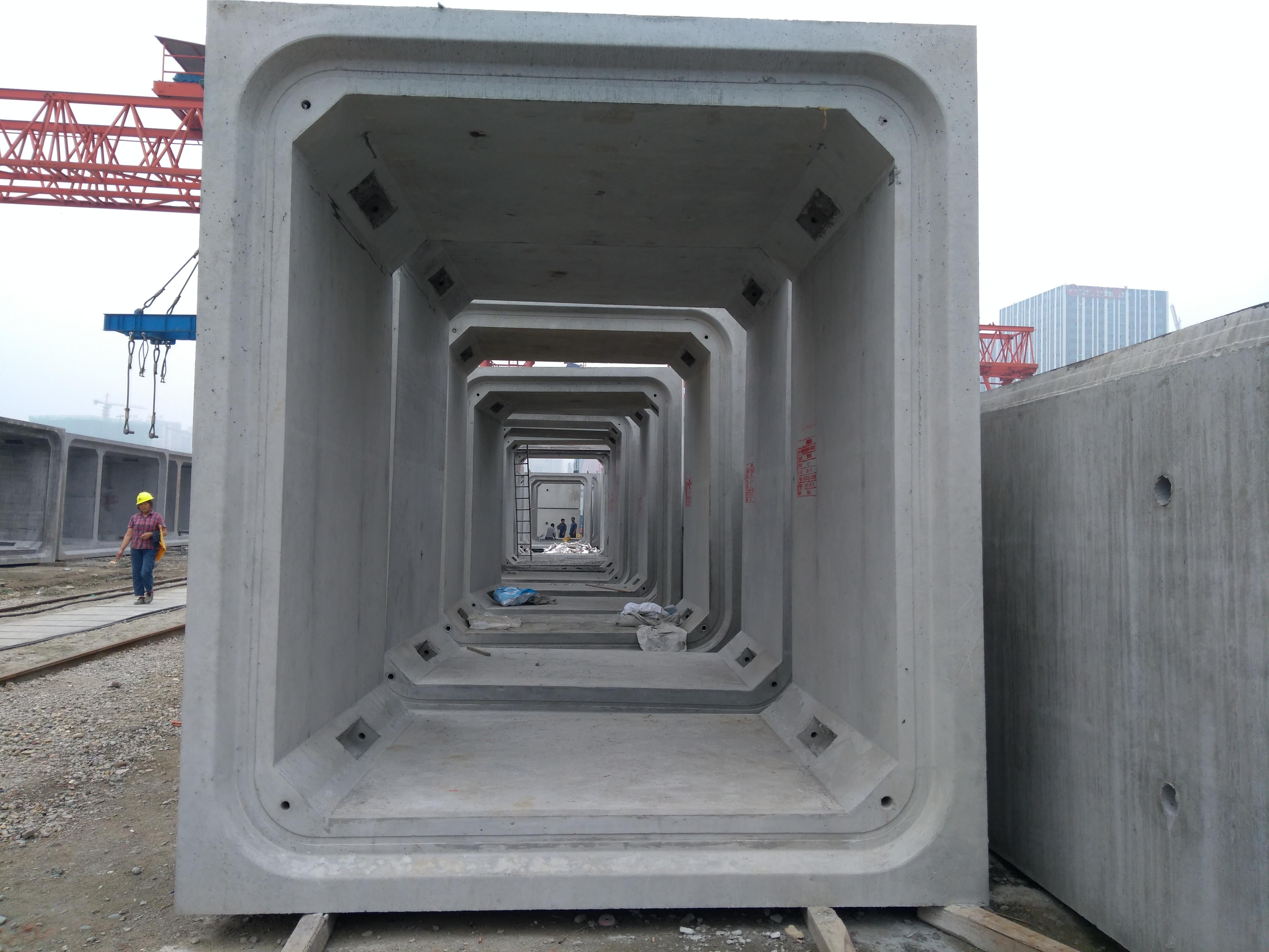 日月大道预制管廊工业化现场图