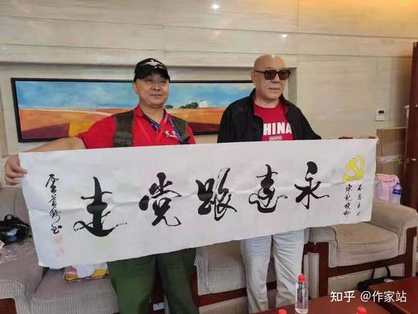 著名演员沙僧扮演者刘大刚为军品大王签名“延安精神永放光芒” - 知乎