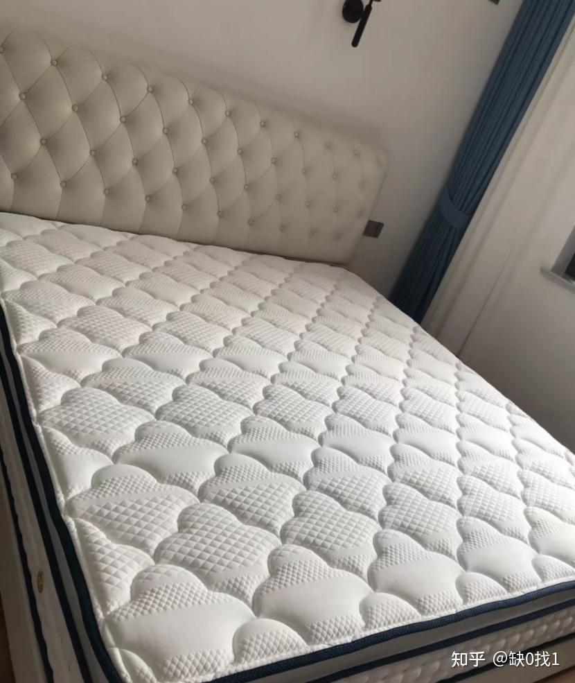 1,寻梦者-曼迪同样是寻梦者的,但是这款和上面云舒款有所不同,它采用