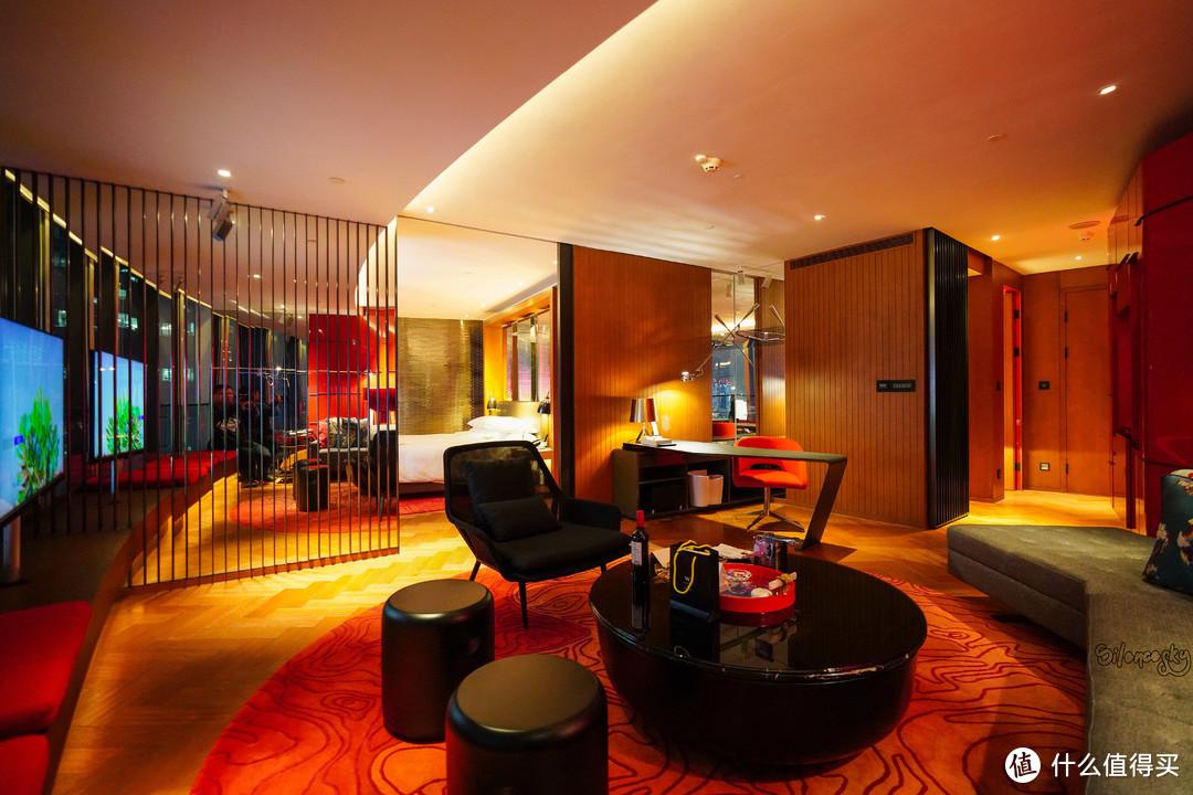 一家夜店居然做到了全上海服务最佳万豪会员的年终奖上海外滩w酒店