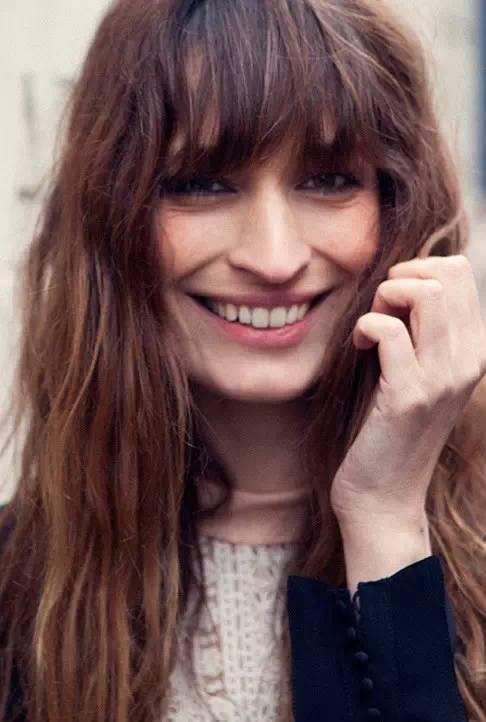 偷师法国女孩5个让人心动的慵懒发型