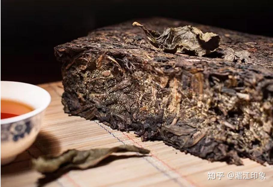 (四)天然富硒茶的药理功效茯茶是最典型的天然富硒