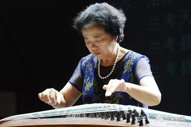 从5岁到100岁弹古筝的好处! - 知乎