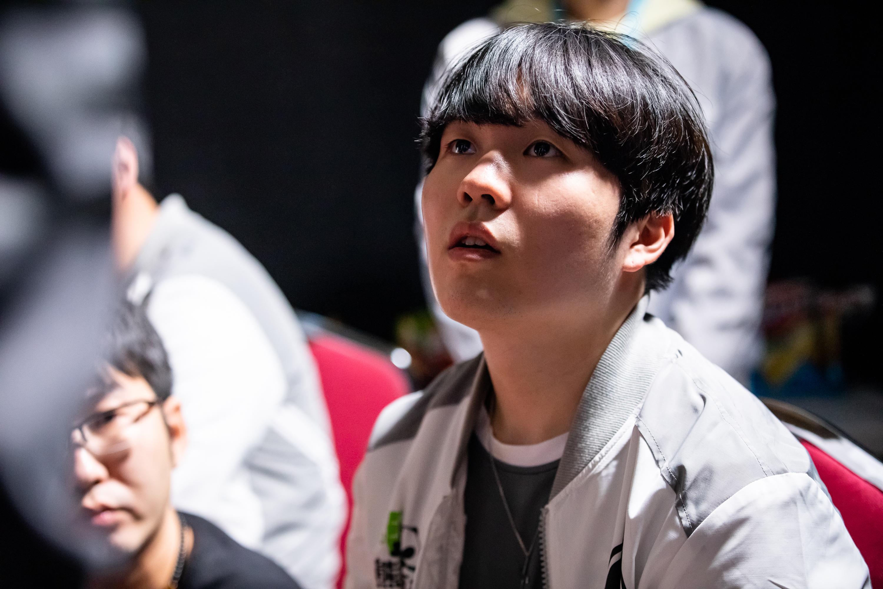 ig经理苏小落上海大学分享课一定要记住这边站着一个用了七年才把自己