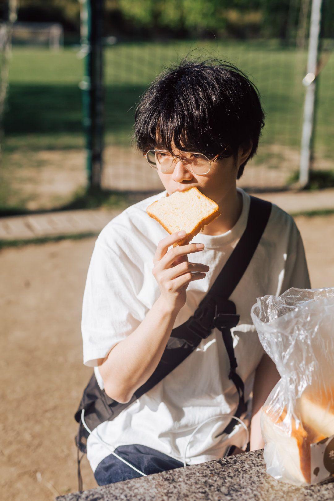 有没有kb呆又呆的照片呀?