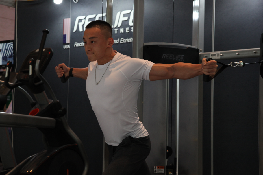 刘洹说健身卧推害群之马排除卧推的训练风险上