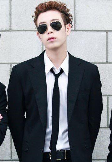 哈哈哈哈哈表面上是大佬,操持着我是这条街最靓的仔的表情