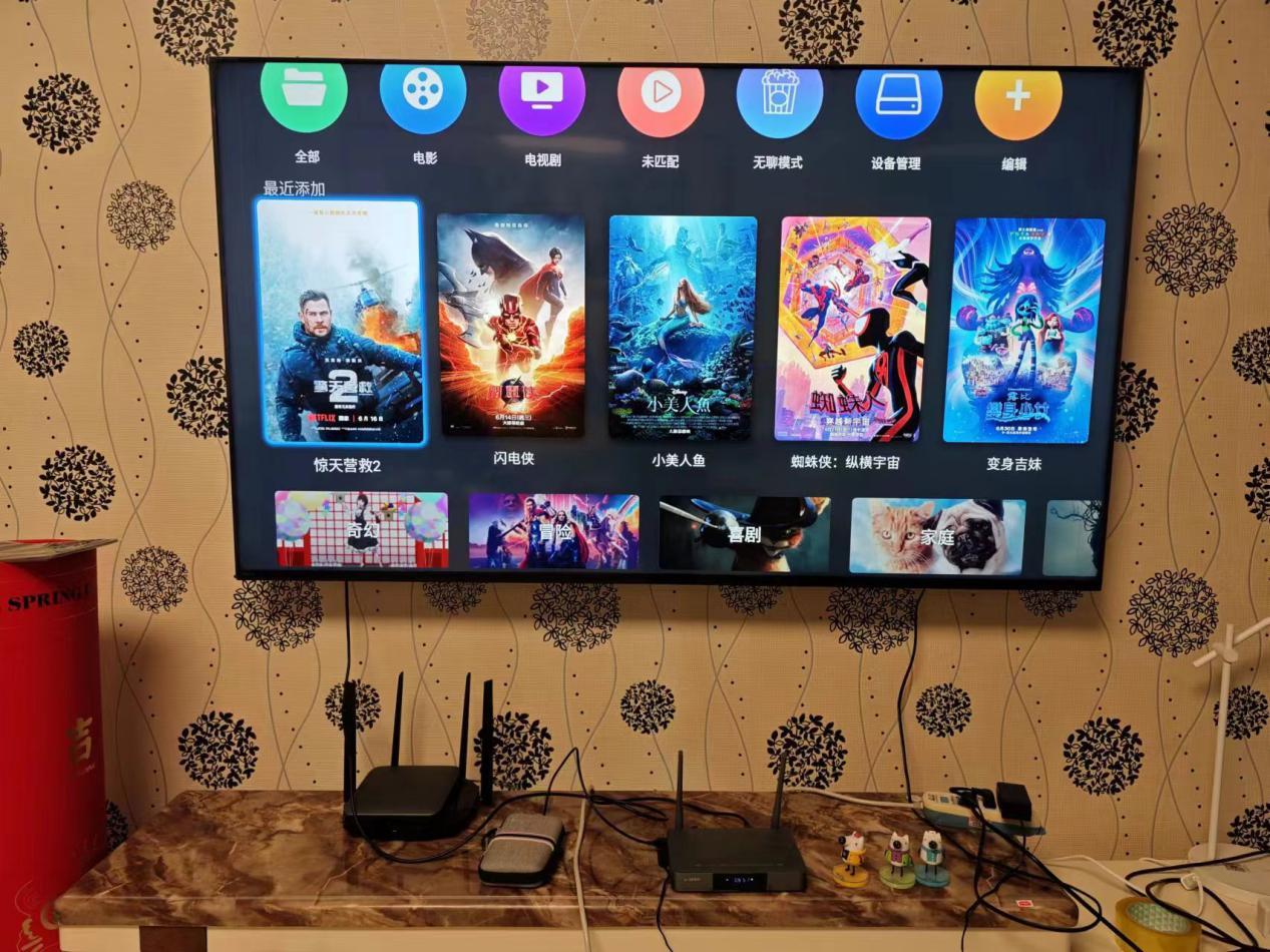 极空间z4pro评测电视测评大v的第一款智能电视友好型nas