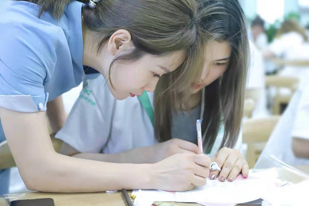 纹绣学校哪家好_学习纹绣培训班_纹绣培训机构选择技巧