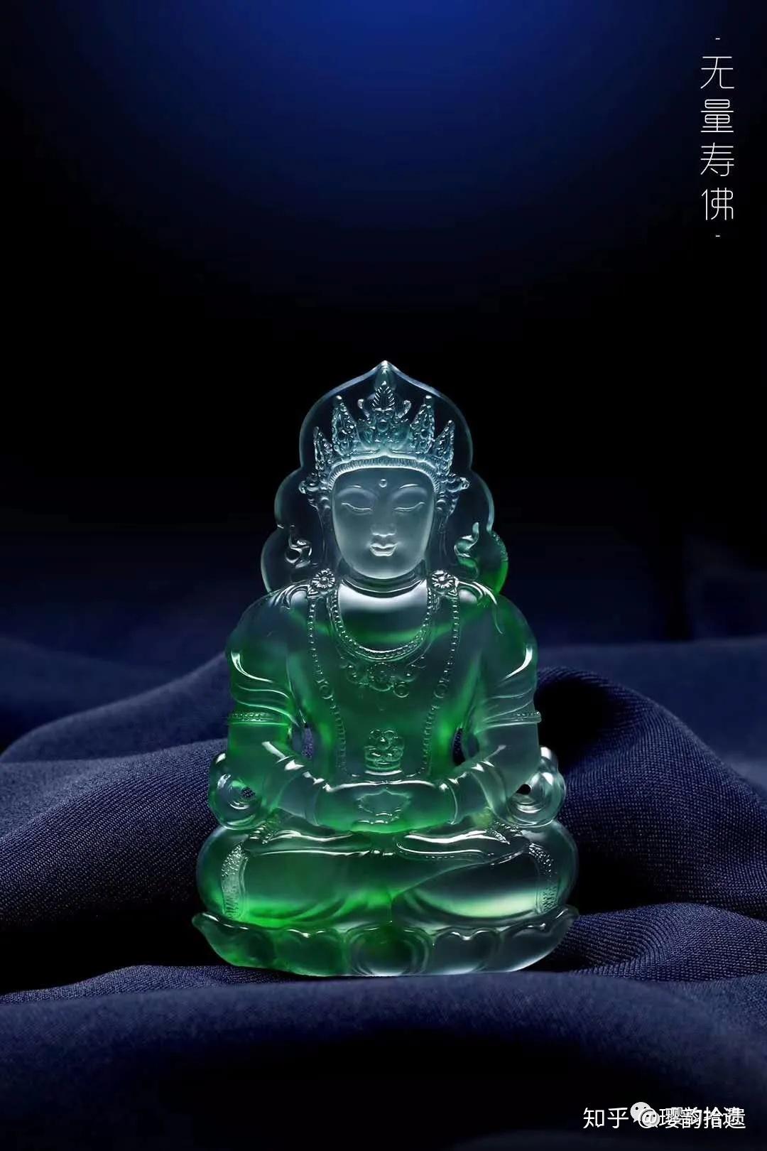 クリスマス　翡翠⭕️清代玉雕芸術　大判カラー写真解説本　カバー、函付　中英解説付 JadeRemini翡翠彩玉玉雕_SDXL_LoRA-LoRA-SD炼丹师忠忠-LiblibAI