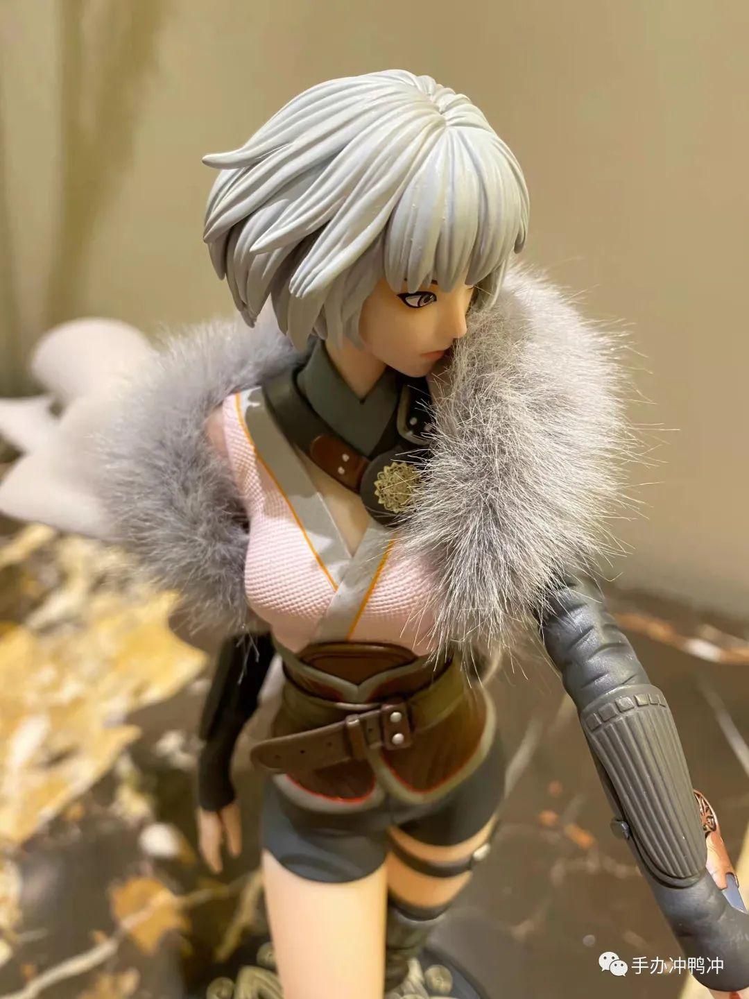 模寿灵笼白月魁一双诱人美腿竟然柔软可捏