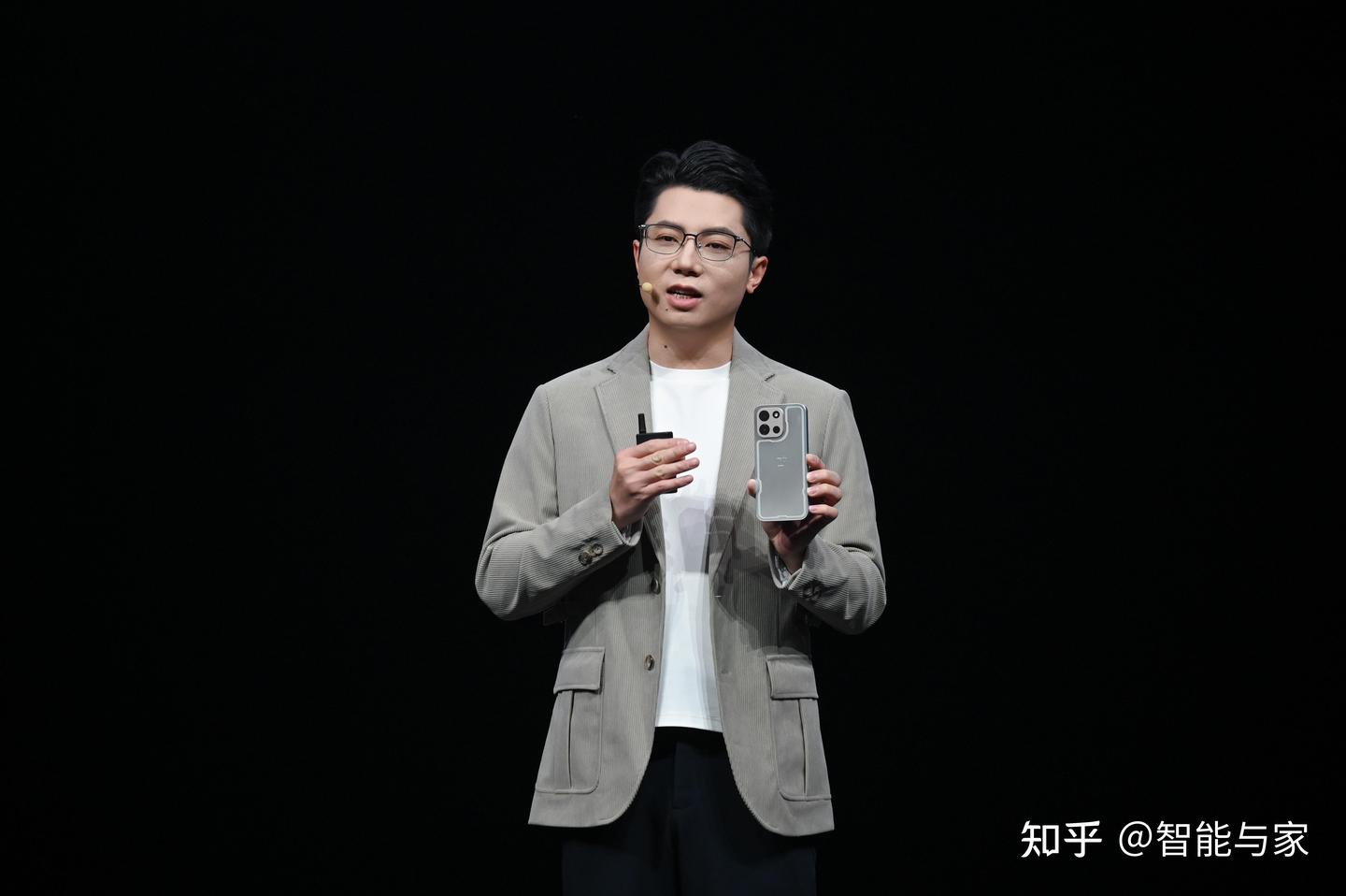 超强性能+持久续航领跑同档 一加 Turbo 6系列正式发布