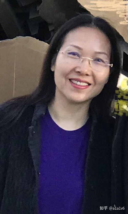 黄玉琳  女1973年:生于新疆.