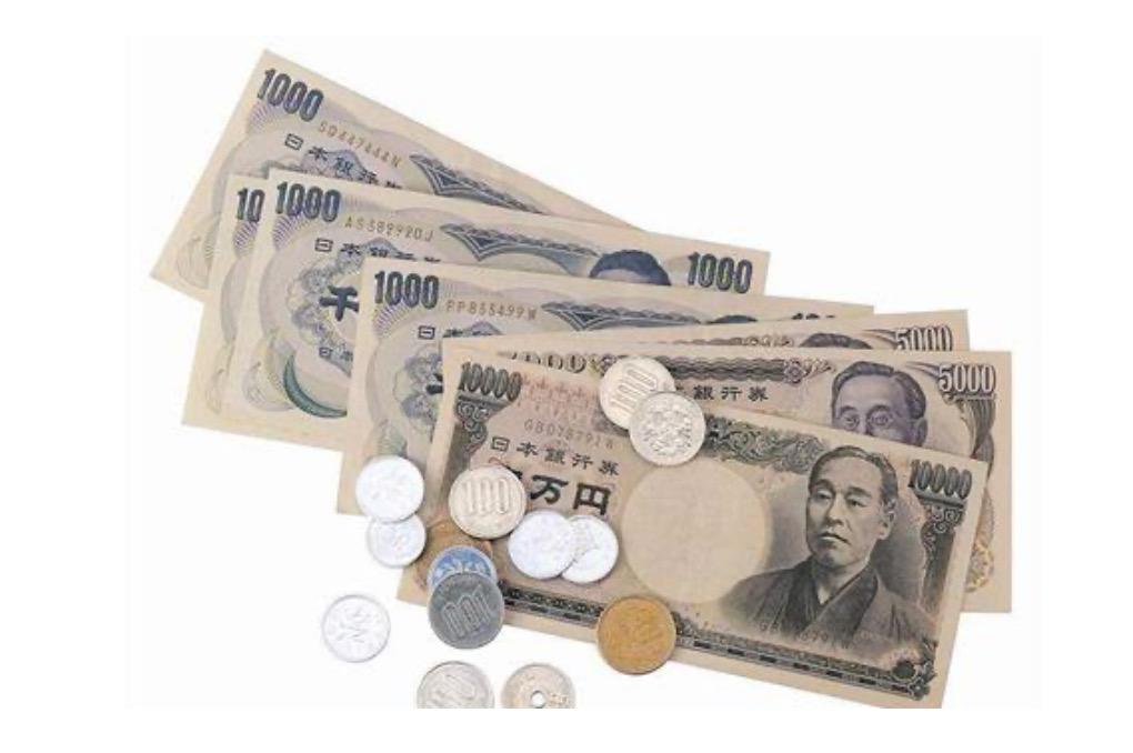 地方也很尴尬,所以过渡时期的二三十万日元左右的现金是必不可少的